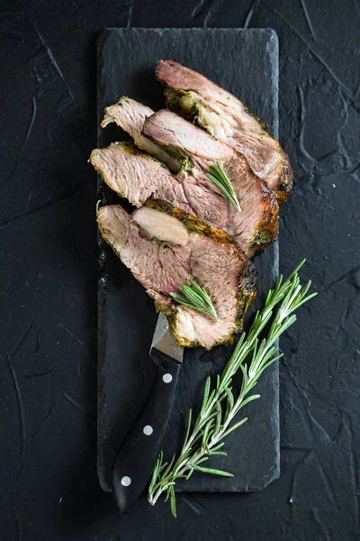 Pişmiş domuz parçaları