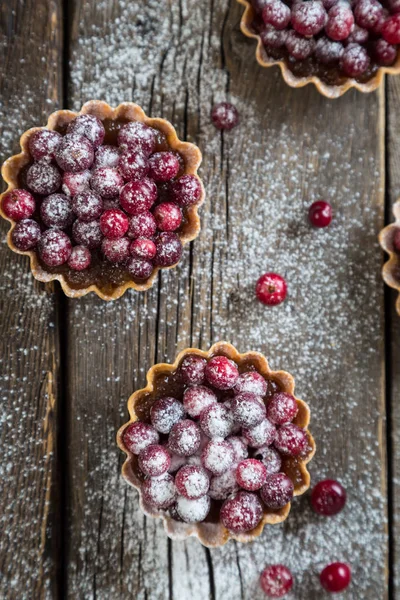 Crocchette con marmellata di mele e mirtilli rossi freschi. Dessert utile — Foto Stock