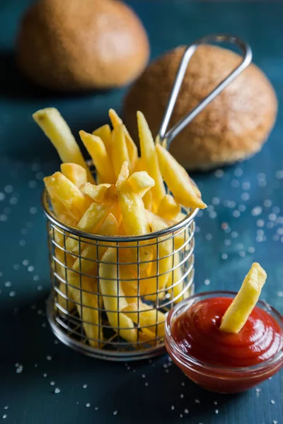 Pommes Frites Med Ketchup — Stockfoto