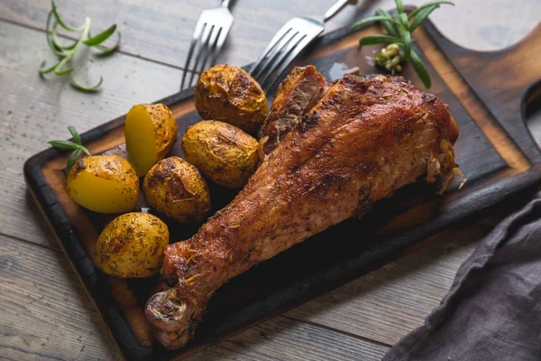 Baked Turkey Leg Garnish — Stock Photo, Image