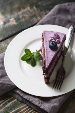 Taze naneli yabanmersinli cheesecake.