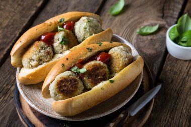 Masada vejetaryen köfteli sandviç