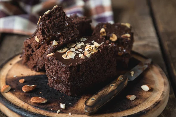 Homemade Chocolate Cake Almonds Table — Stock Photo, Image