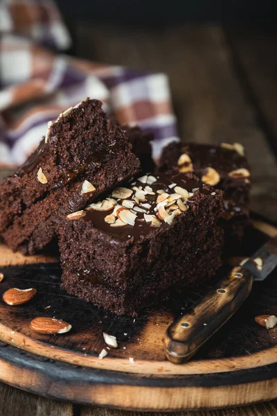 Homemade Chocolate Cake Almonds Table — Stock Photo, Image