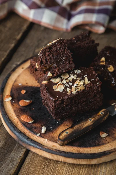 Homemade Chocolate Cake Almonds Table — Stock Photo, Image
