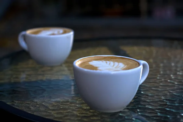 Wit Keramiek Een Kopje Cappuccino Met Foto Latte Art Coffeeshop — Stockfoto