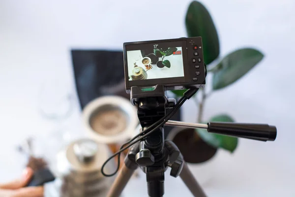 Recording Video Camera Tripod Coffee Preparation Process White Background — Stock Photo, Image