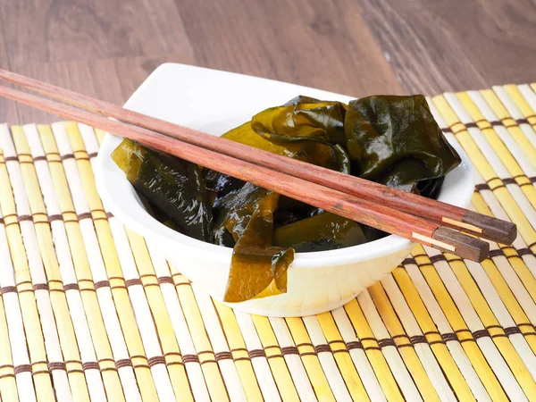 Alga Wakame Wakame Φύκια Wakame Είναι Ένα Φύκι Θάλασσα Λαχανικών — Φωτογραφία Αρχείου