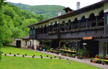 Kadın bir Ortodoks Manastırı