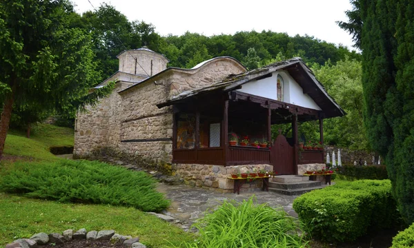 Un monastère orthodoxe féminin — Photo