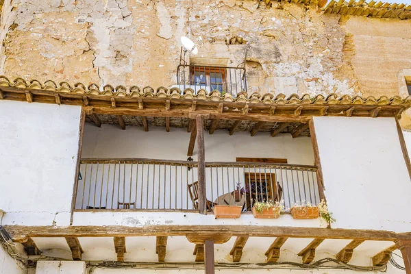 Even Oldest Houses Built Balconies Equipped Modern Satellite Dishes Requena — Stockfoto