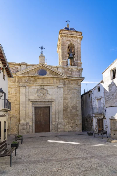 Iglesia San Nicolás Requena Una Pequeña Plaza Con Bancos Una — Foto de Stock