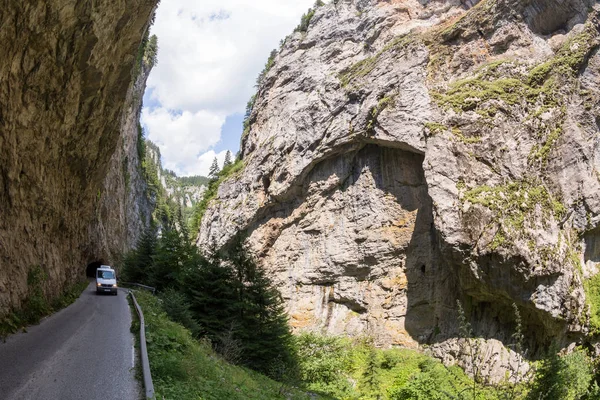 Rodop Dağları, Bulgari gorge dar motor yol