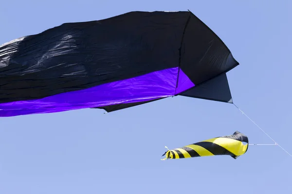 Grande Aquilone Nel Cielo Blu Festival Degli Aquiloni — Foto Stock