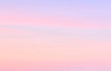 Bulutsuz günbatımında gökyüzünün ihale renkli gradyan. Moscow, Rusya Federasyonu