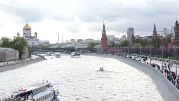 Terminazione Della Processione Del Reggimento Immortale Victory Day Persone Che — Video Stock