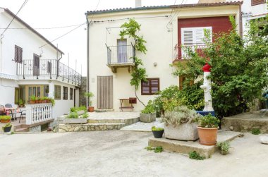 Vrbnik mimarisi, Krk, Hırvatistan