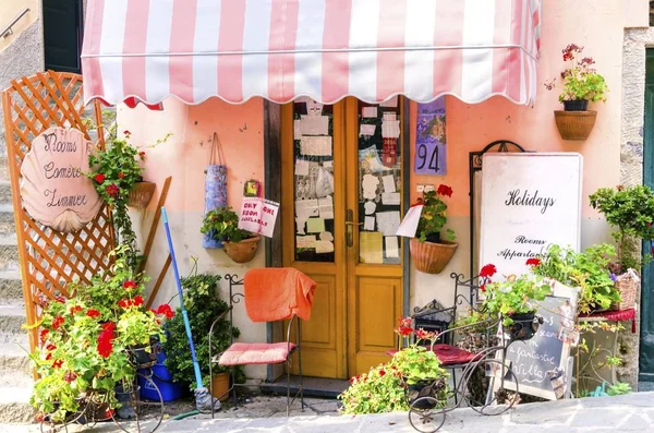 Rooms available, Riomaggiore, Cinque Terre, Italy — Stock Photo, Image