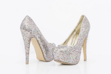 Yüksek topuklu beyaz arka plan üzerinde izole