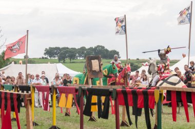 Wenau, Almanya, 01 Ağustos 2010 - turnuva bir ortaçağ gösteri