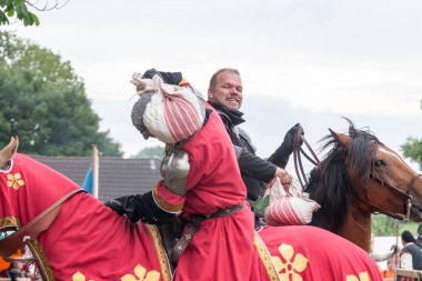 Wenau, Almanya, 01 Ağustos 2010 - turnuva bir ortaçağ gösteri