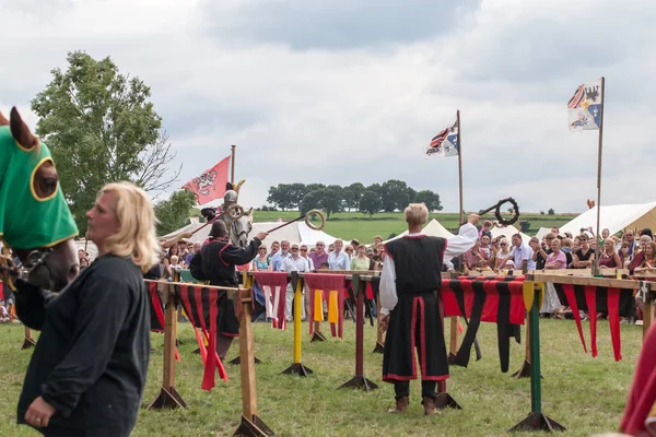 Wenau, Almanya, 01 Ağustos 2010 - turnuva bir ortaçağ gösteri