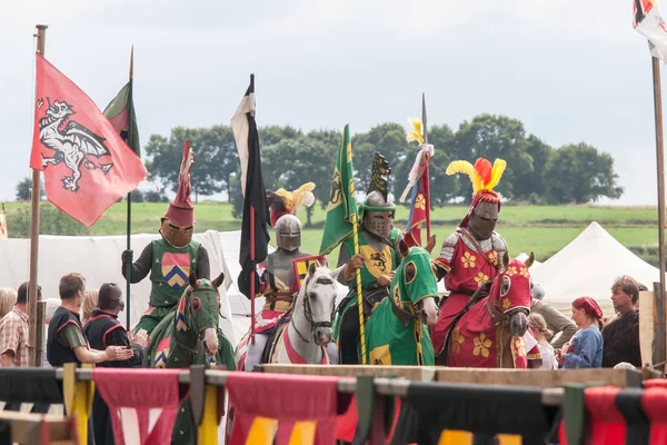 Wenau, Almanya, 01 Ağustos 2010 - turnuva bir ortaçağ gösteri