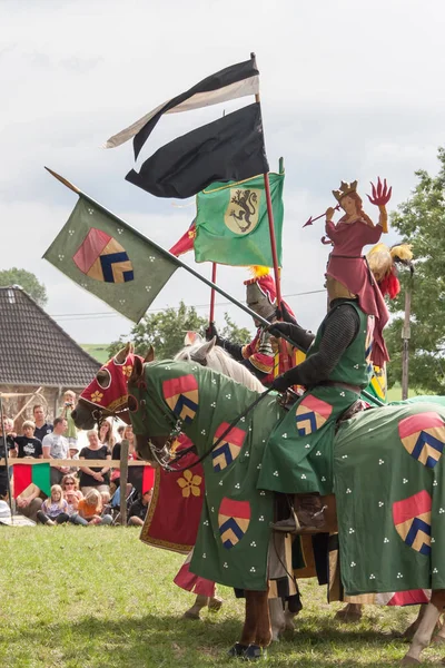 Wenau, Almanya, 01 Ağustos 2010 - turnuva bir ortaçağ gösteri