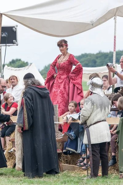 Wenau, Almanya, 01 Ağustos 2010 - turnuva bir ortaçağ gösteri