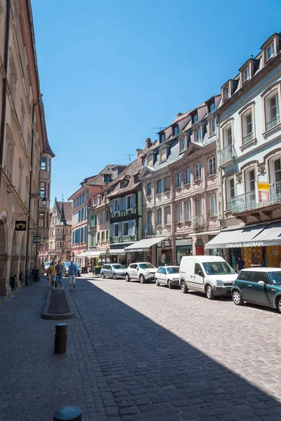 Colmar, Fransa, 26 Mayıs 2012 - eski şehir Colmar renkli evleri