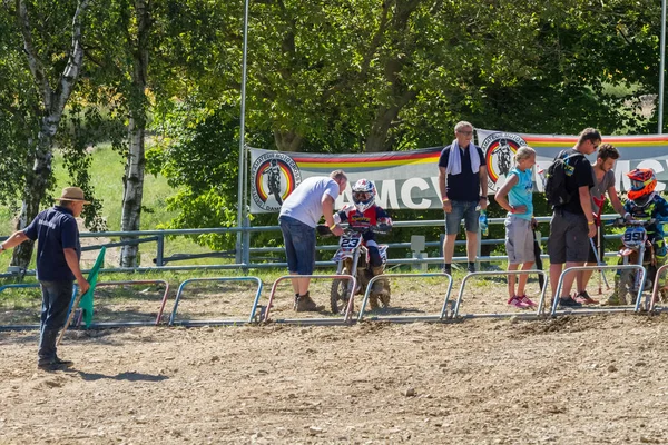 Motocross Kleinhau - 2 ısı Junior Mx1 Dam Meisterschaft - Mayıs 2017 - Kleinhau, Huertgen, Kuzey Ren Vestfalya, Nrw, Almanya, Europe