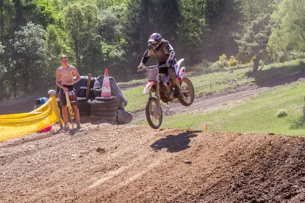 Motocross Kleinhau - 1st heat Women DAM Meisterschaft - Maio 2017 - Kleinhau, Huertgen, Renânia do Norte Vestefália, NRW, Alemanha, Europa — Fotografia de Stock