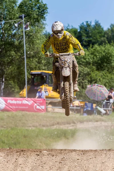 Motocross Kleinhau - 1st heat Women DAM Meisterschaft - May 2017 - Kleinhau, Huertgen, Renania del Norte Westfalia, NRW, Alemania, Europa — Foto de Stock