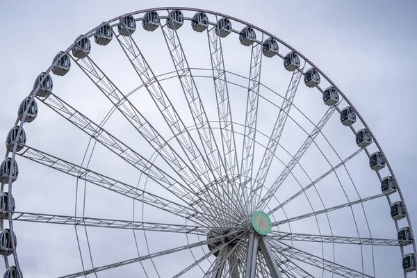 La rueda transportable más alta del mundo.Hyde Park Winter Wonderland —  Fotos de Stock