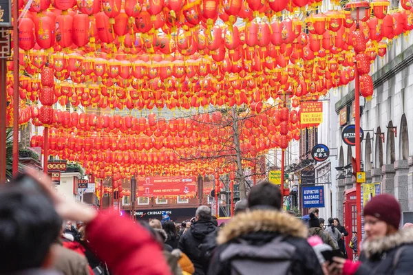 London den 26 januari 2020. Kinesiska papperslyktor. London Chinatown. Kinesiska nyårsfester. — Stockfoto