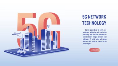 5G ağ kablosuz teknolojisi, yüksek hızlı internet konsepti. Akıllı şehir ya da akıllı bina ve ekranda 5G harfleri var. Perspektif vektör çizimi