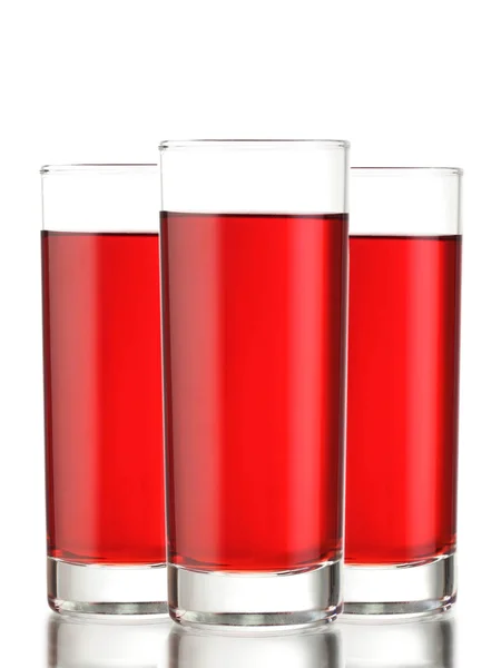 Tre bicchieri con succo rosso isolato su bianco — Foto Stock