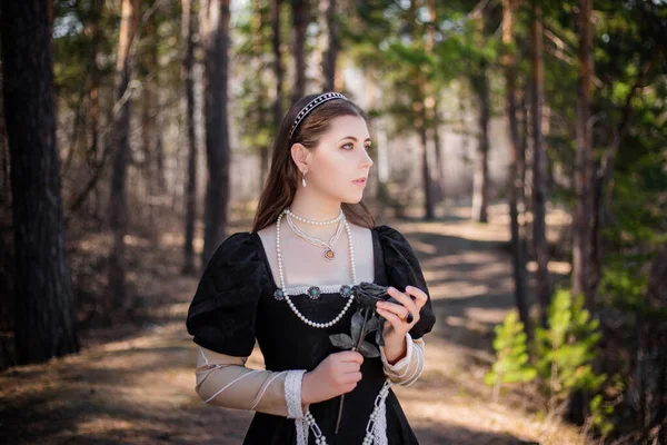 Portrait Young Beautiful Woman Black Medieval Dress Steel Rose Her — Stock Photo, Image