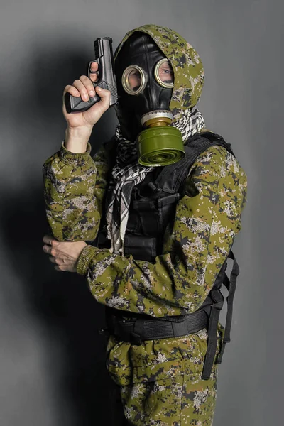 Soldier Camouflage Uniform Body Armor Gas Mask Hood His Head — Stock Photo, Image