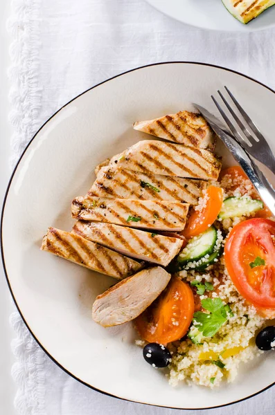 Grilled Chicken Breast Tabbouleh Salad — Stock Photo, Image