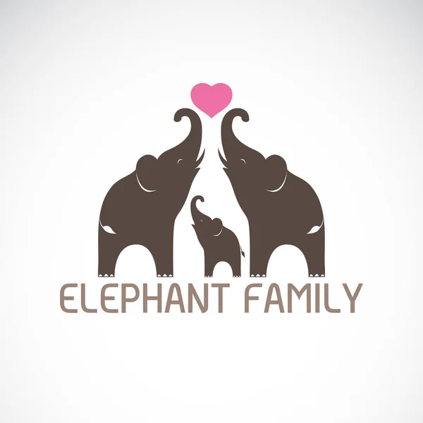 Вектор семейных слонов и розовое сердце на белом фоне . — стоковый вектор