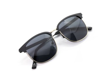 Beyaz arka planda izole edilmiş modern moda güneş gözlüğü görüntüsü, Gözlükler.