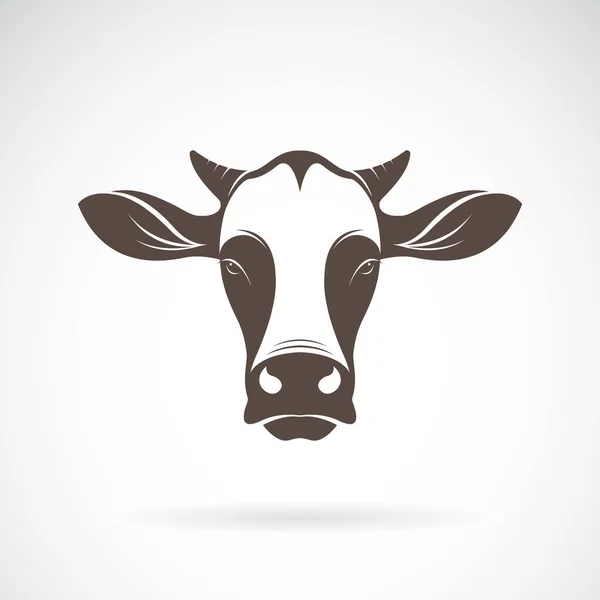 以白色背景为背景的奶牛头像设计矢量 农场动物 奶牛标志或图标 易于编辑的分层矢量说明 — 图库矢量图片
