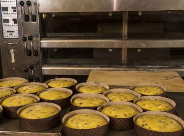 hamur formları soba yakınında