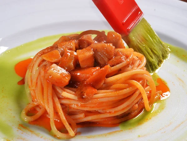 Espaguetis con preparación vegetal — Foto de Stock