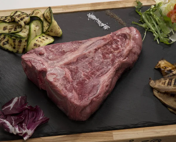Stek wołowy i warzywa — Zdjęcie stockowe