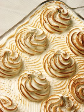 Taze süt-karamel kek 