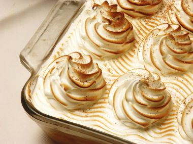 Taze süt-karamel kek 