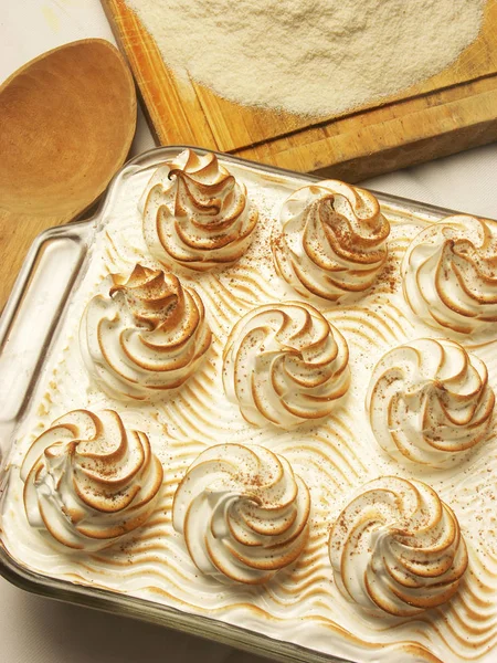 Taze süt-karamel kek 