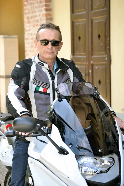 Portrait Man Wearing Sunglasses Sitting Motorbike — Stock Photo, Image
